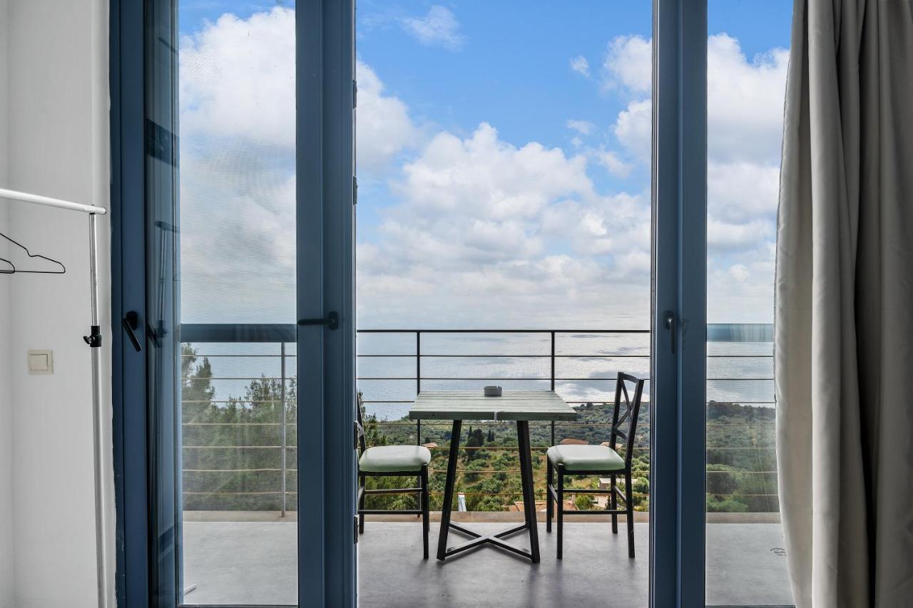 Serenity Boutique Suites Athánion Eksteriør bilde