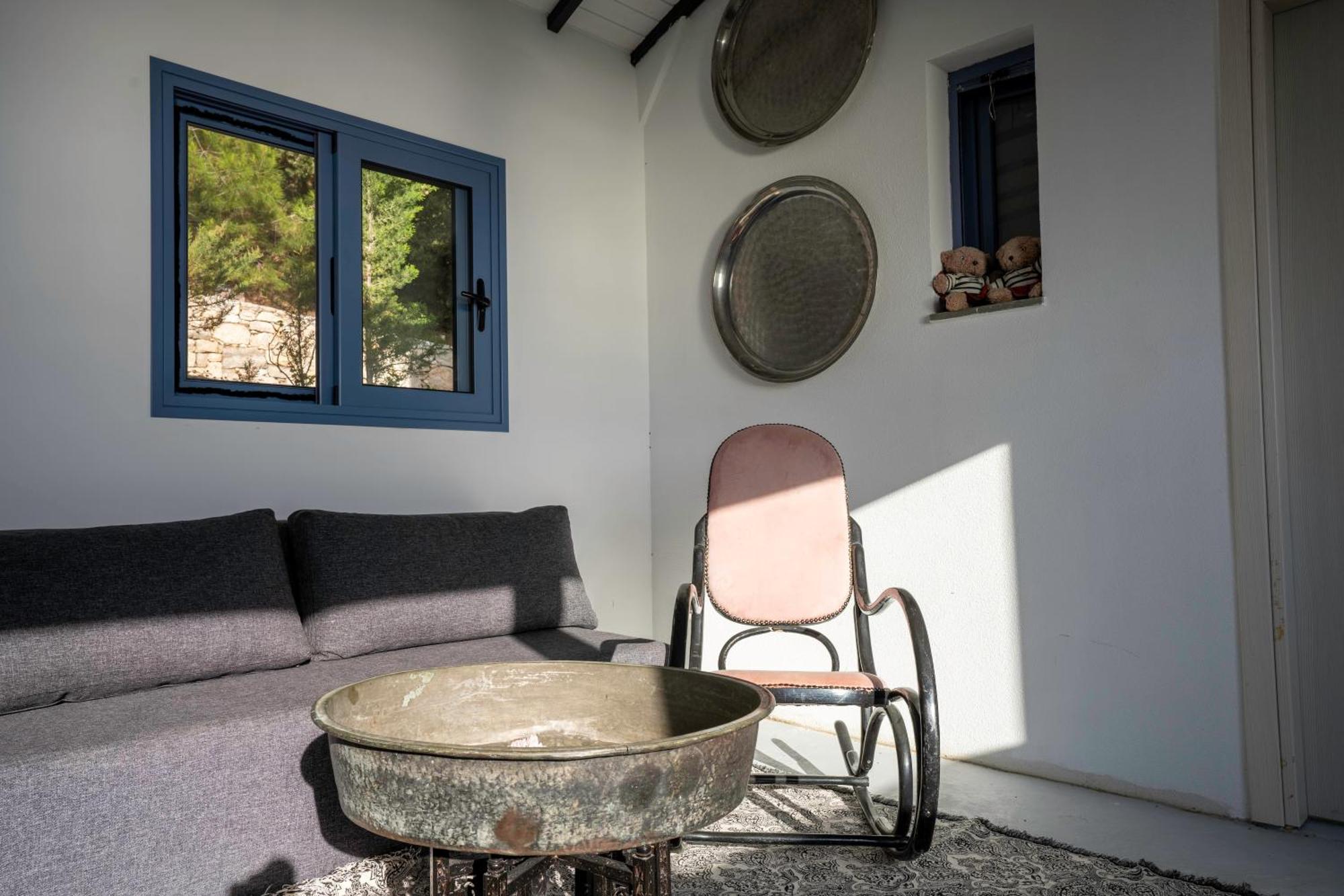 Serenity Boutique Suites Athánion Eksteriør bilde