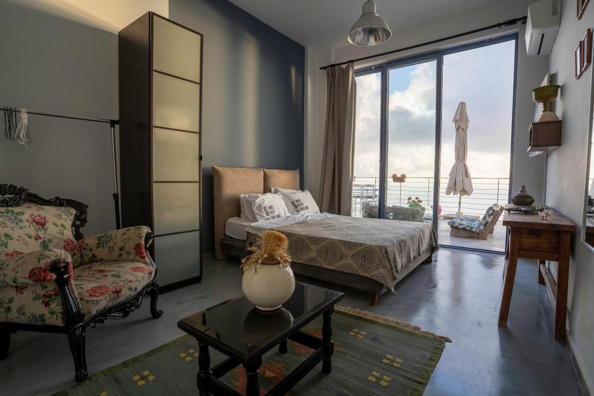 Serenity Boutique Suites Athánion Eksteriør bilde