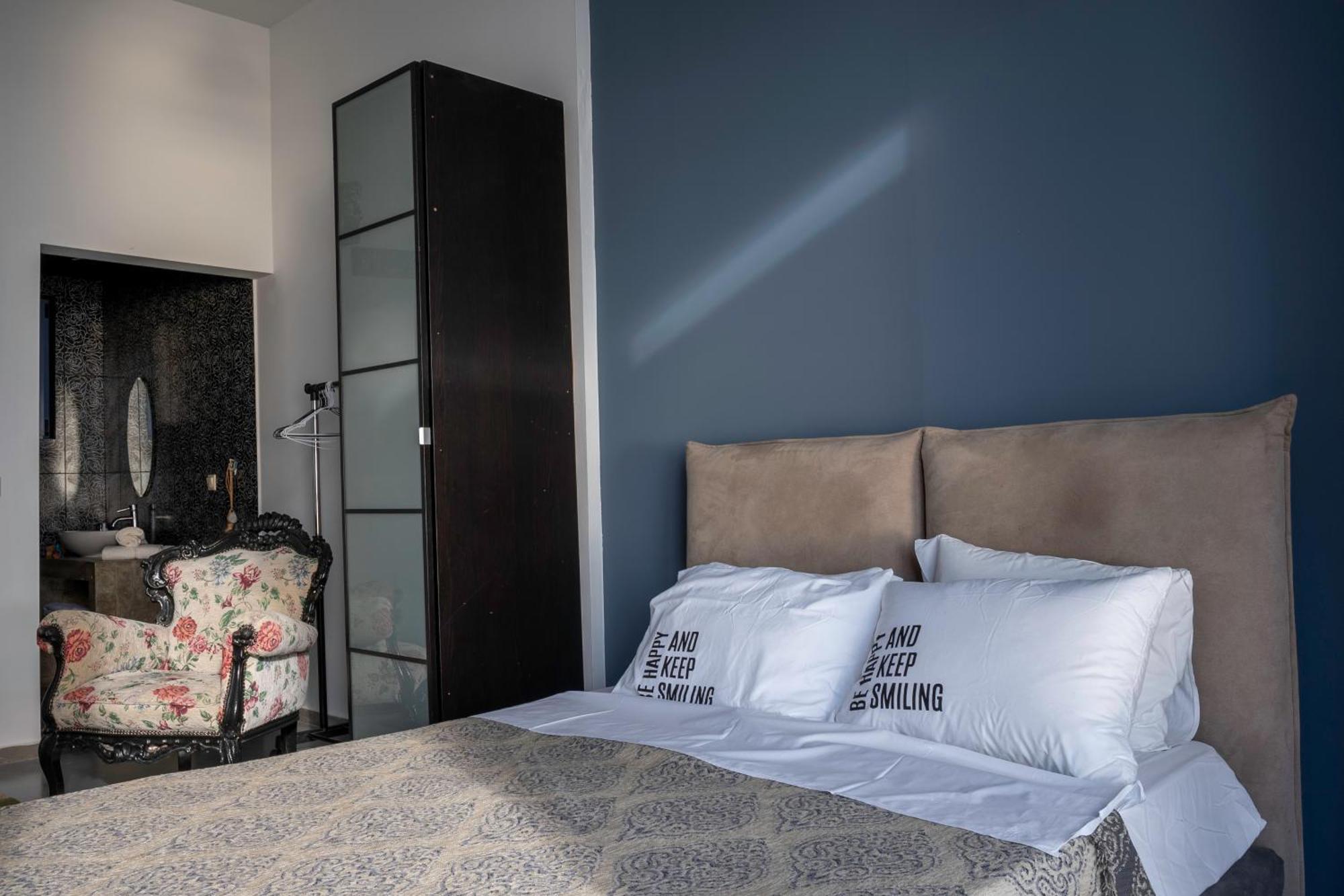 Serenity Boutique Suites Athánion Eksteriør bilde