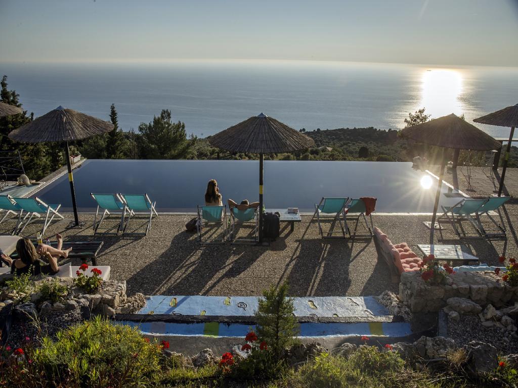 Serenity Boutique Suites Athánion Eksteriør bilde